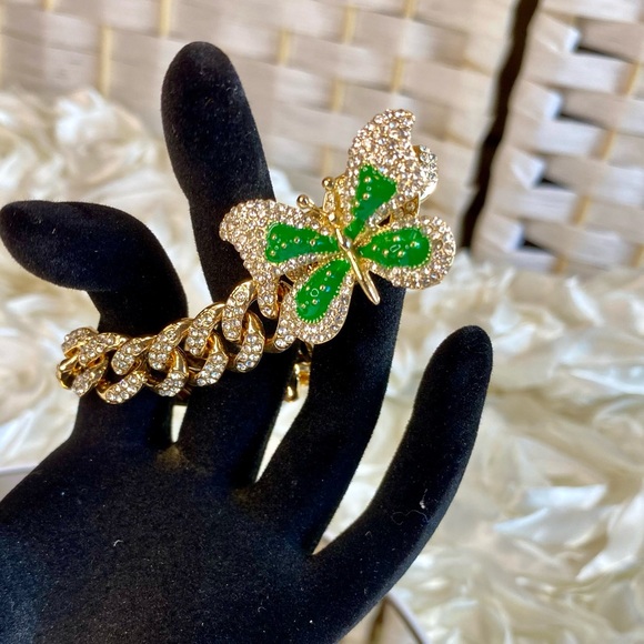 NWT Austrian Crystal, Enameled Butterfly Spinner Bracelet in Goldtone (8.00 In) - Picture 12 of 17